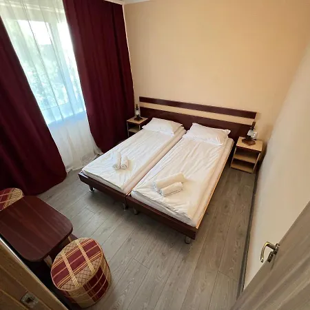 Claudia Hotel 3*