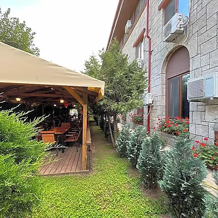 Hotel Claudia 3*