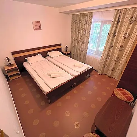 Claudia Hotel